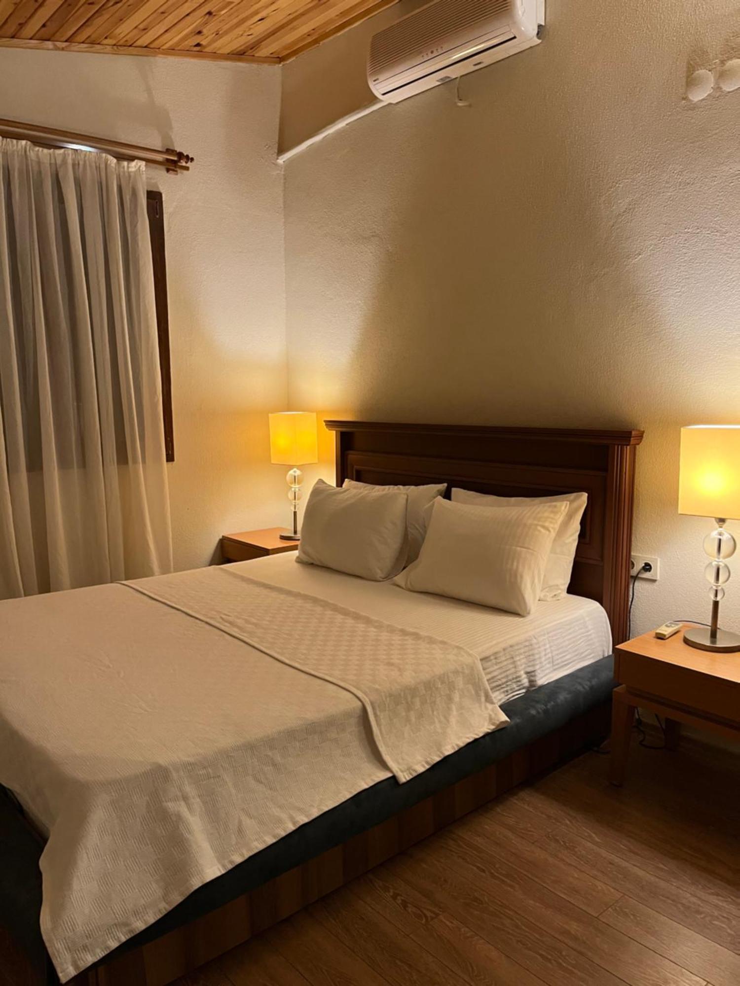 Kibala Hotel Чирали Екстериор снимка
