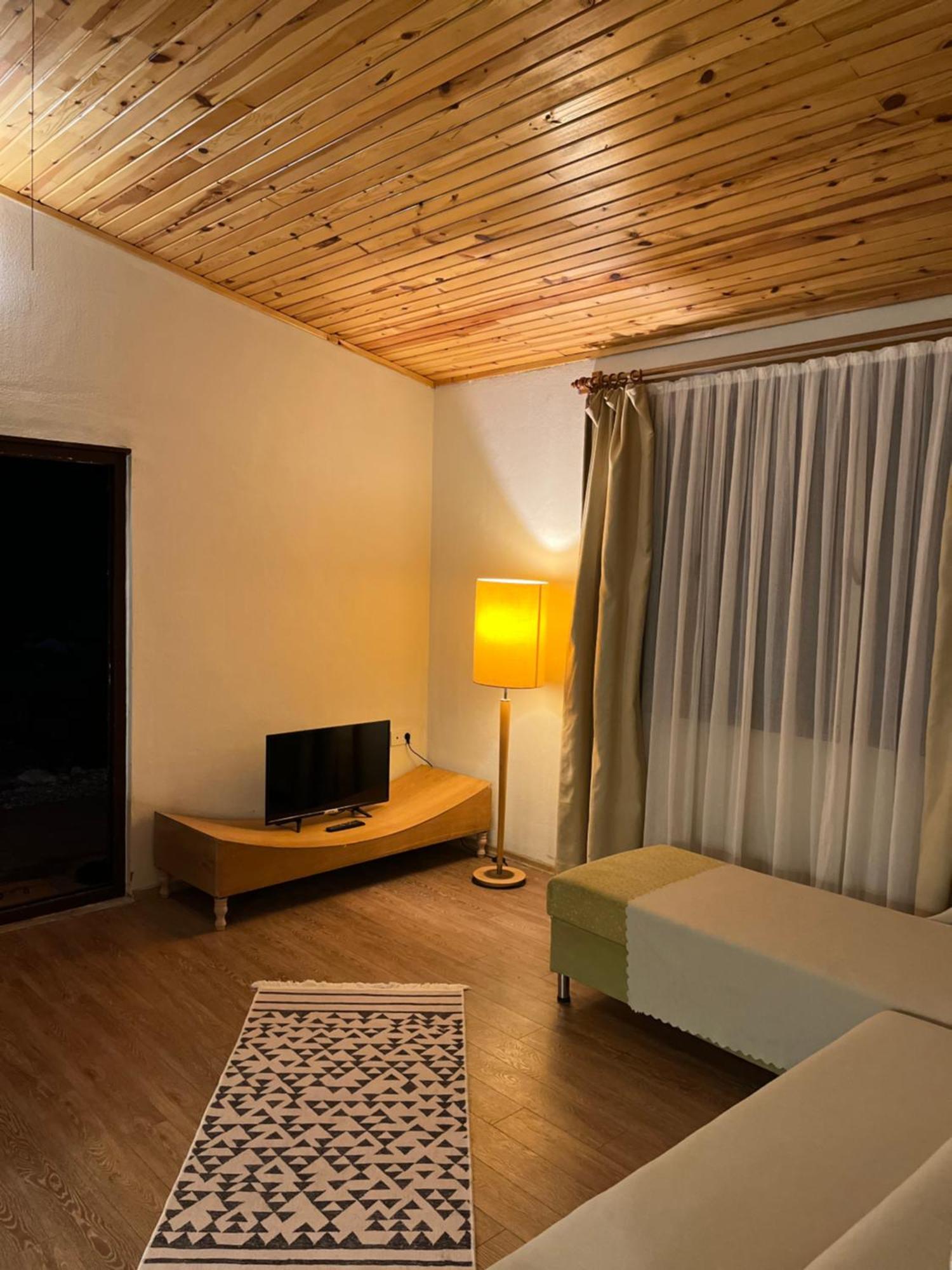 Kibala Hotel Чирали Екстериор снимка