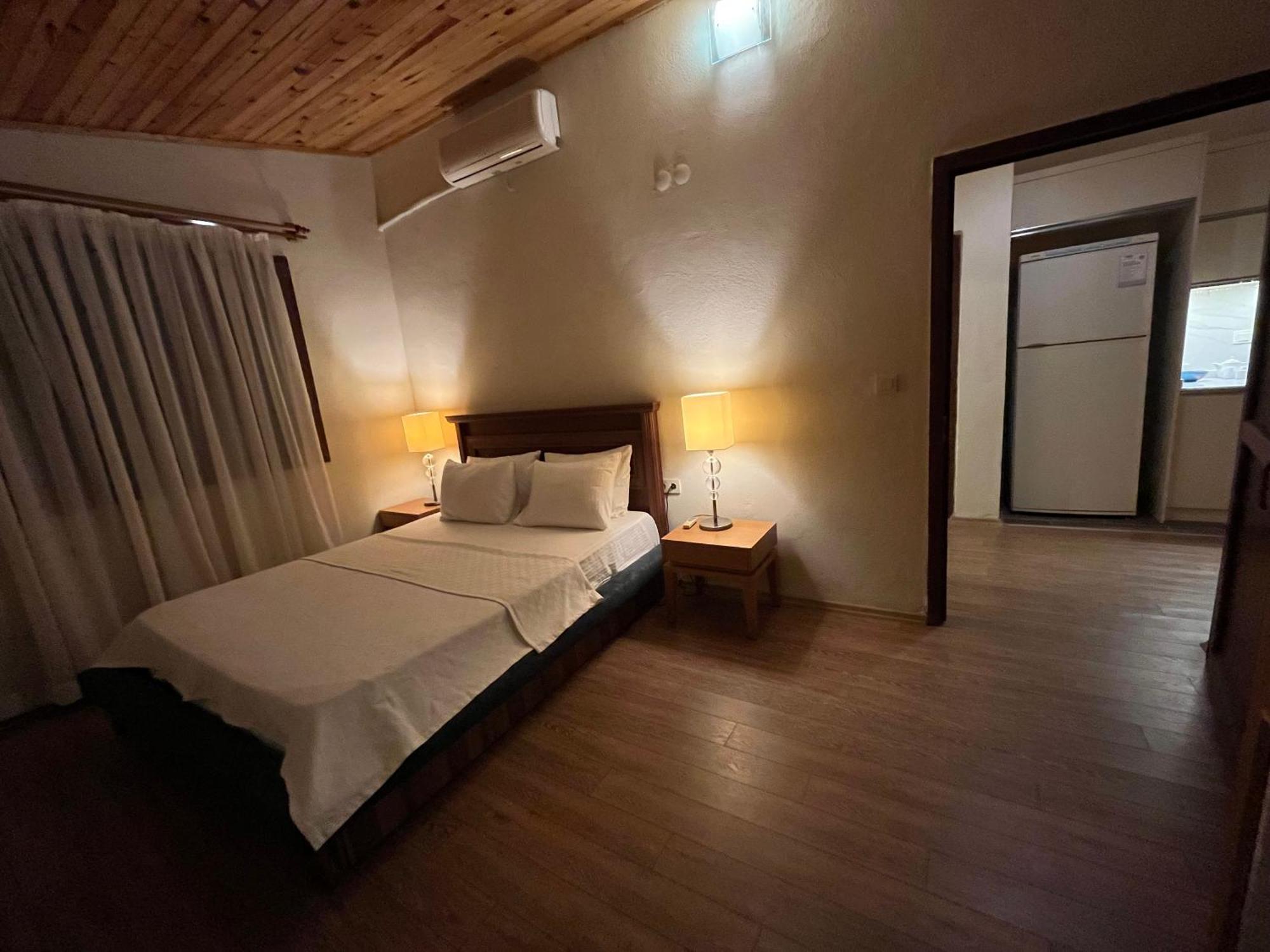 Kibala Hotel Чирали Екстериор снимка