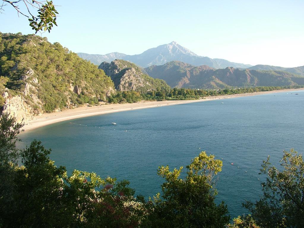 Kibala Hotel Чирали Екстериор снимка