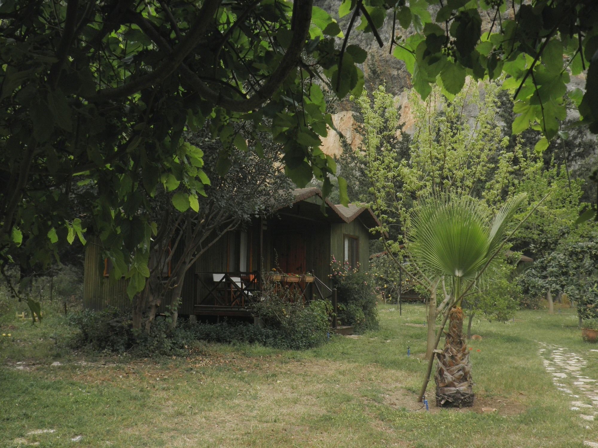 Kibala Hotel Чирали Екстериор снимка